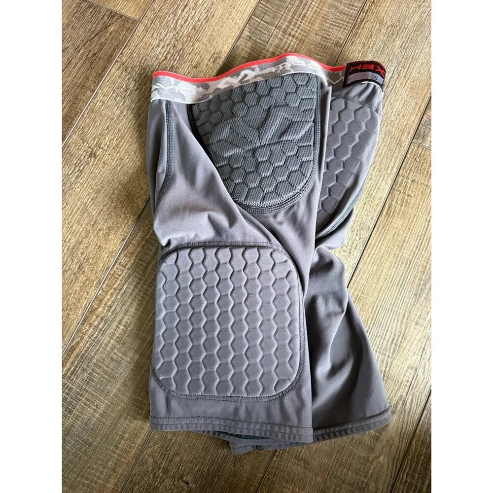 McDavid Hex Dual Density Thudd Short Sz. Small Gray